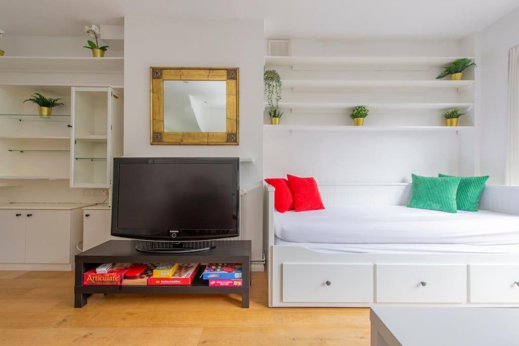 Lovely 2-Bed 15 Minutes To Central Лондон Экстерьер фото